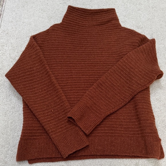 Madewell Sweaters - Madewell Rust Ribbed Turtleneck Sweater